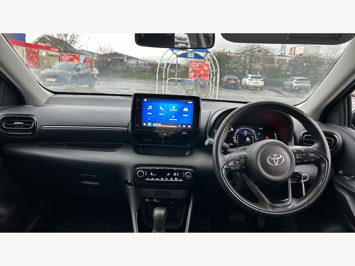 Used Toyota Yaris 2024 for sale - 77330420: Photo 7