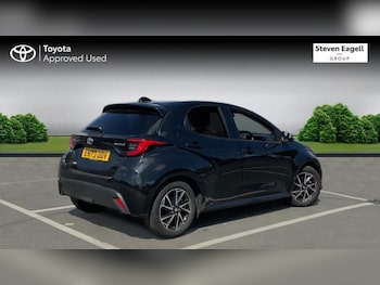 Used Toyota Yaris 2024 for sale - 75601190: Photo