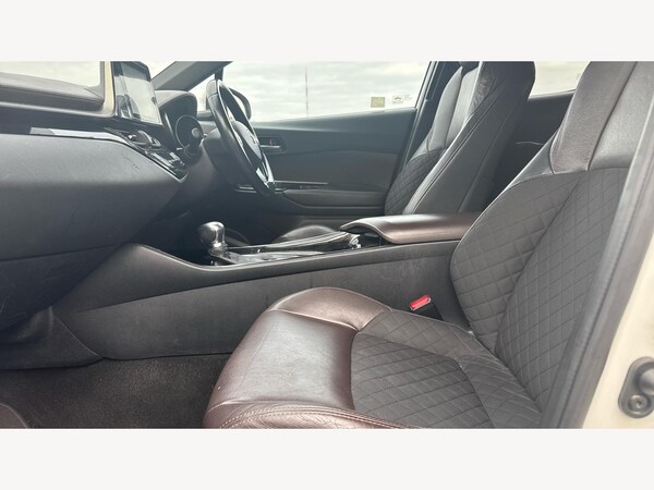 Used Toyota C-HR 2017 for sale - 76295115: Photo 12