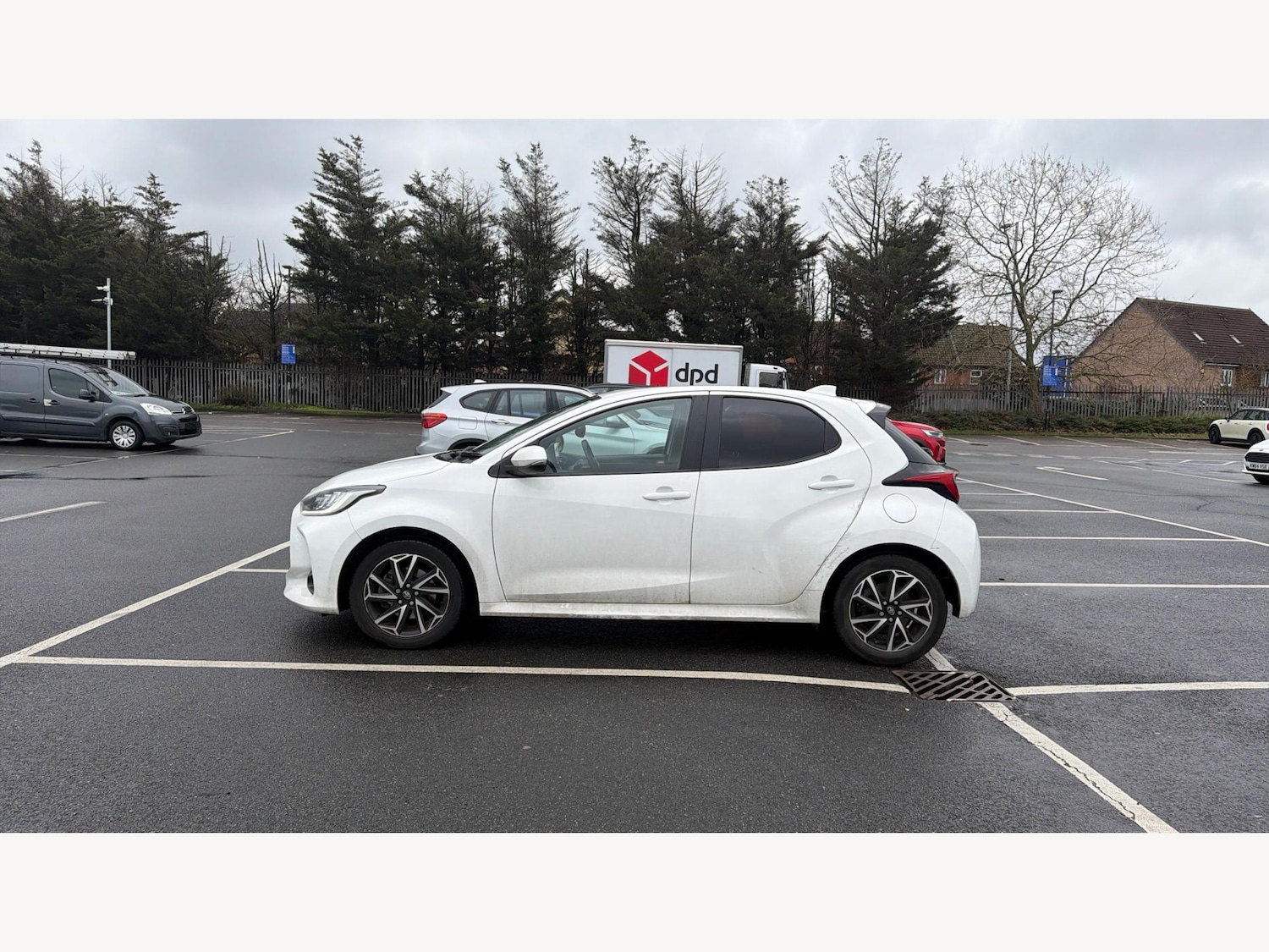 Used Toyota Yaris for sale - 77784784: Photo 20