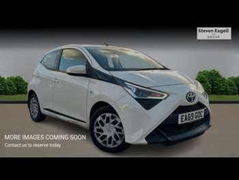 2019 (69) - 1.0 VVT-i x-play Hatchback 5dr Petrol Manual Euro 6 (Safety Sense) (71 ps)