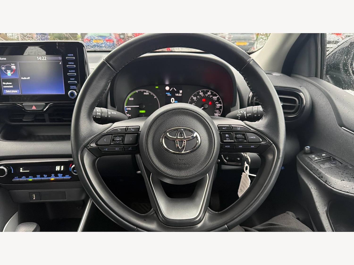 Used Toyota Yaris 2022 for sale - 77330972: Photo 10