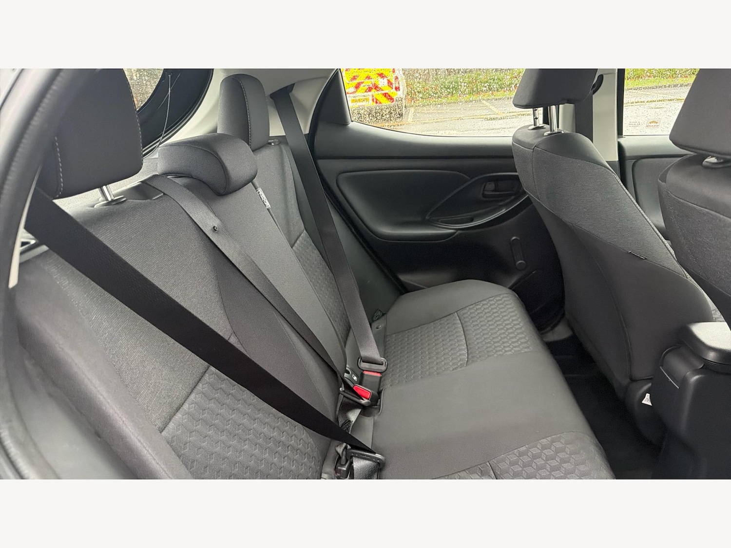 Used Toyota Yaris 2022 for sale - 77330972: Photo 14