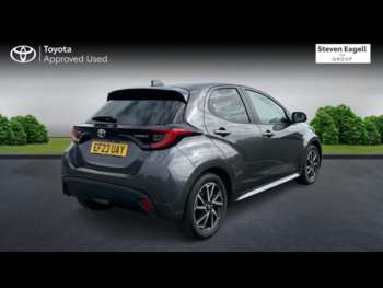 Used Toyota Yaris 2023 for sale - 74704702: Photo