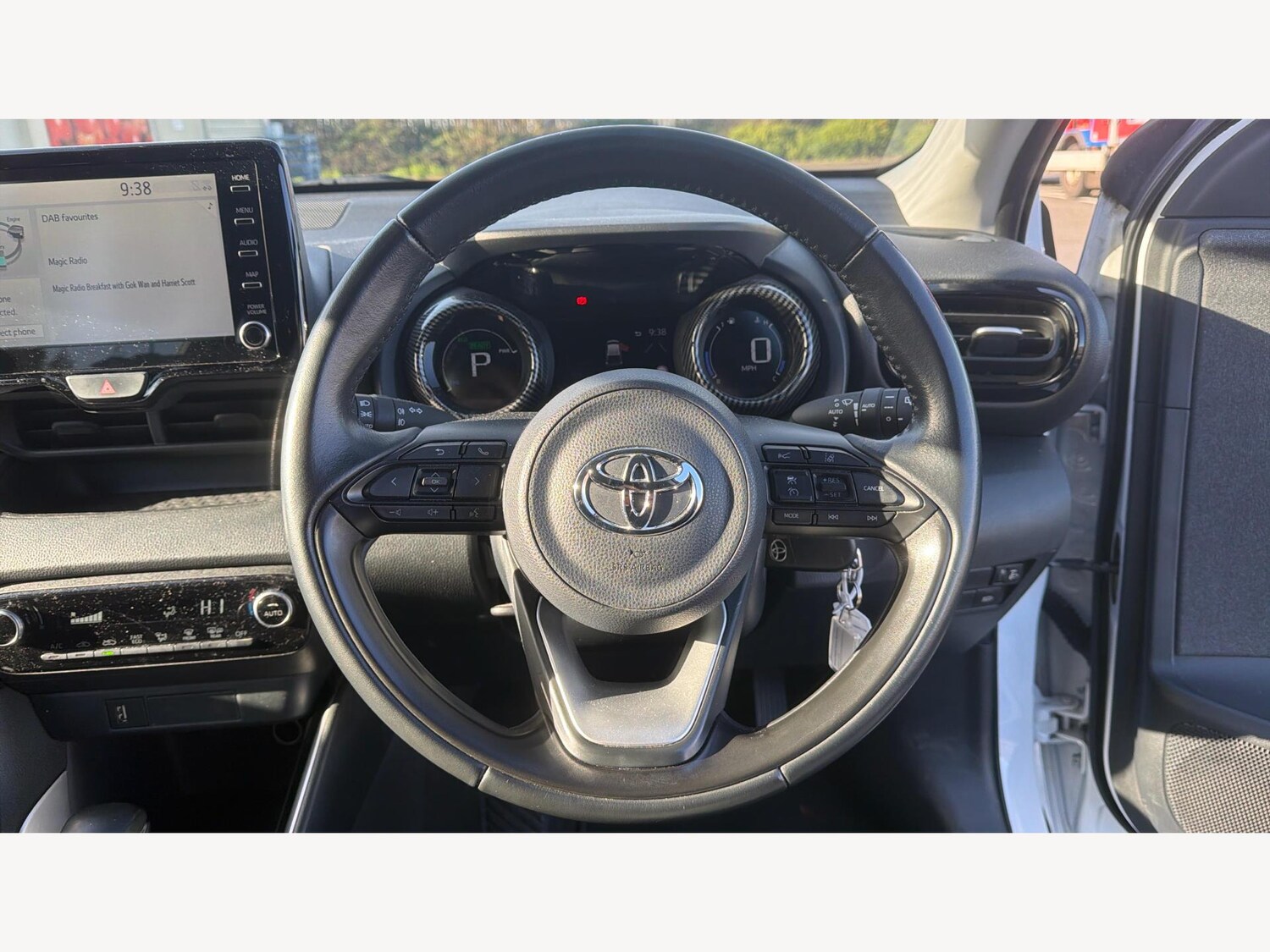 Used Toyota Yaris for sale - 77939801: Photo 10
