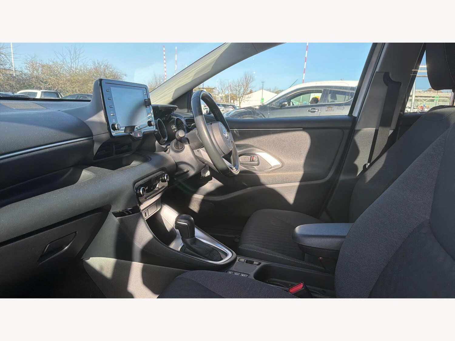 Used Toyota Yaris for sale - 77939801: Photo 12