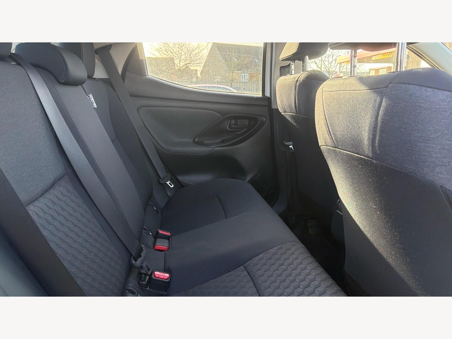 Used Toyota Yaris for sale - 77939801: Photo 14