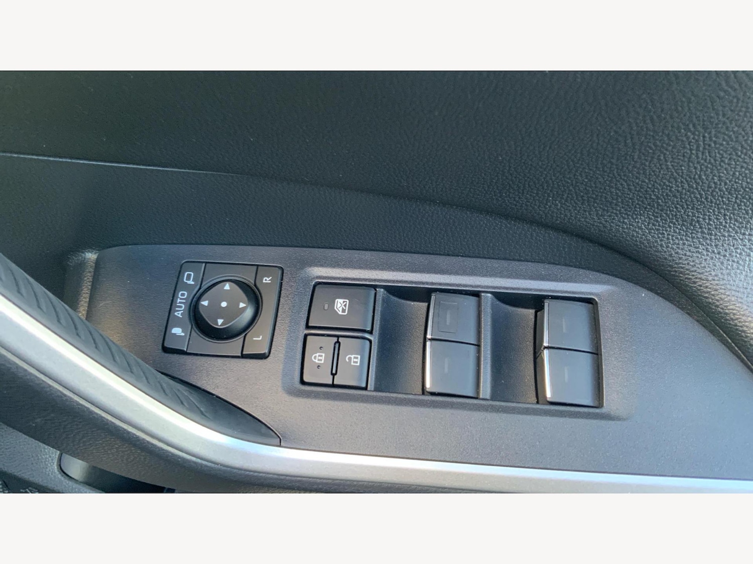 Used Toyota RAV4 2023 for sale - 76849999: Photo 23