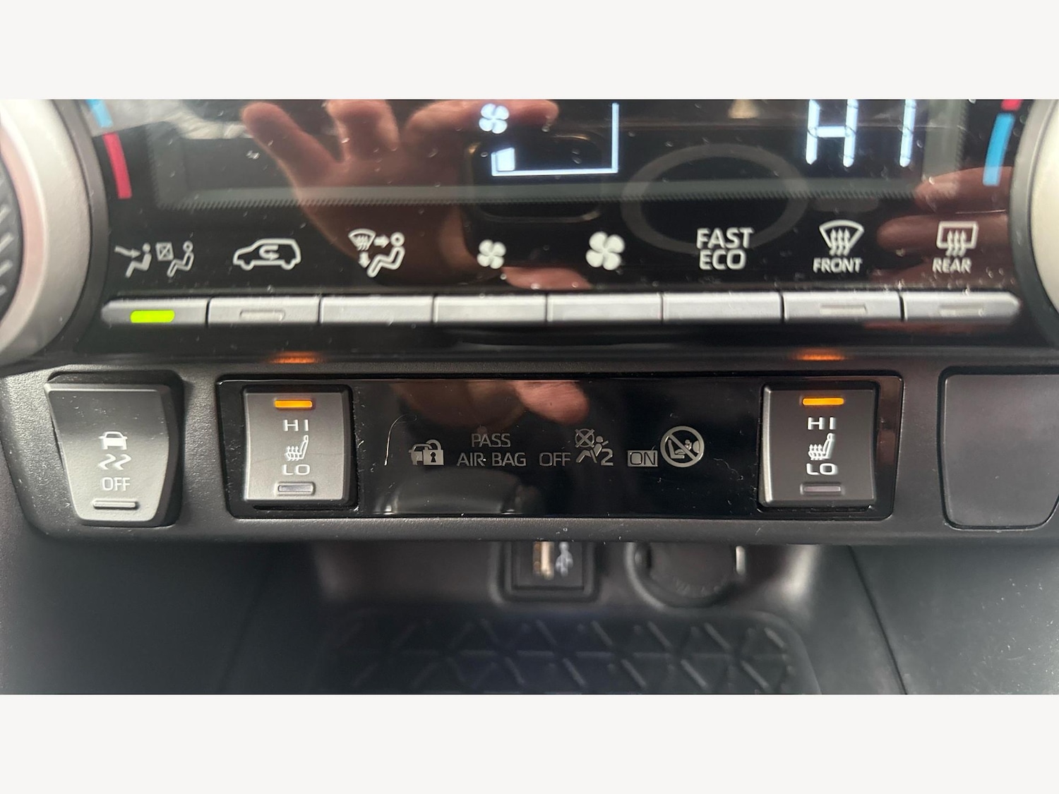 Used Toyota RAV4 2023 for sale - 76849999: Photo 29