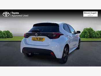 Used Toyota Yaris 2024 for sale - 79821118: Photo