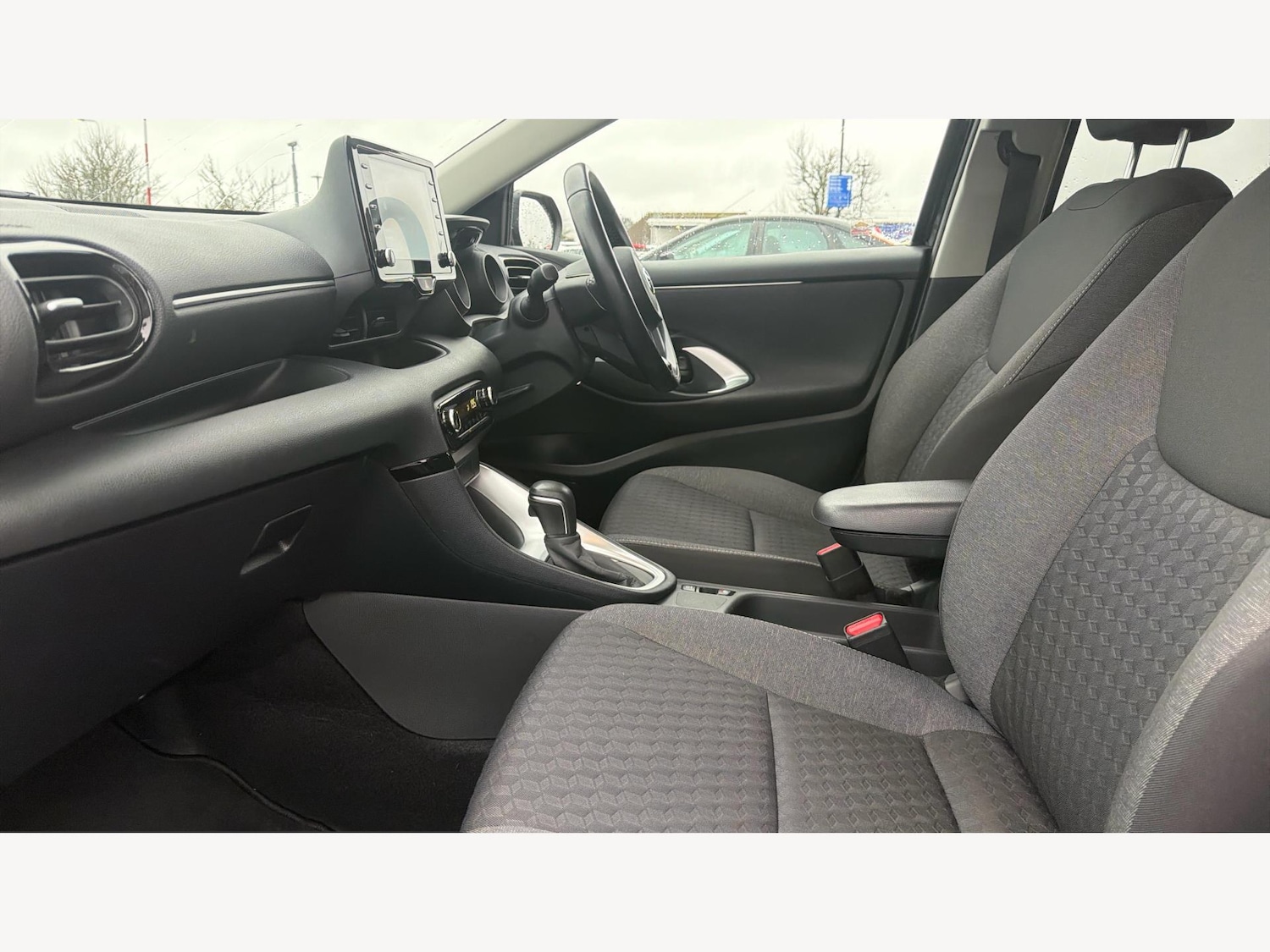 Used Toyota Yaris 2023 for sale - 77376253: Photo 12