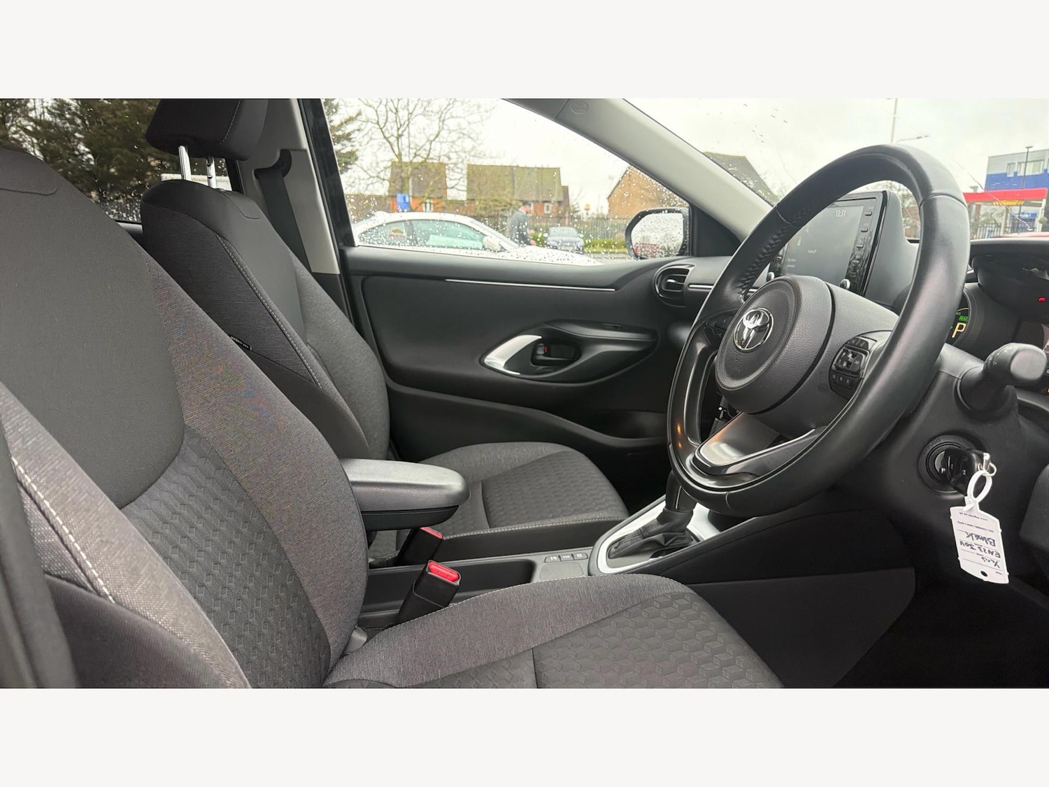 Used Toyota Yaris 2023 for sale - 77376253: Photo 13