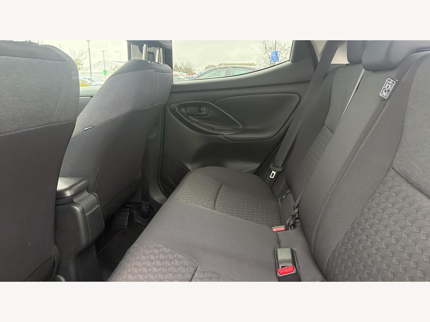 Used Toyota Yaris 2023 for sale - 77376253: Photo 15