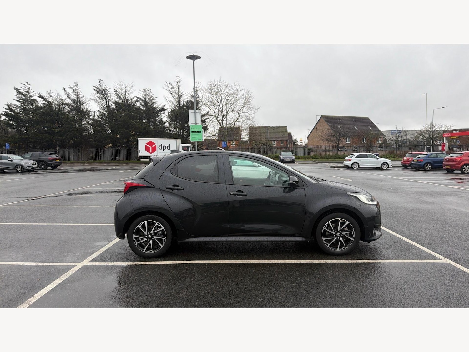 Used Toyota Yaris 2023 for sale - 77376253: Photo 18