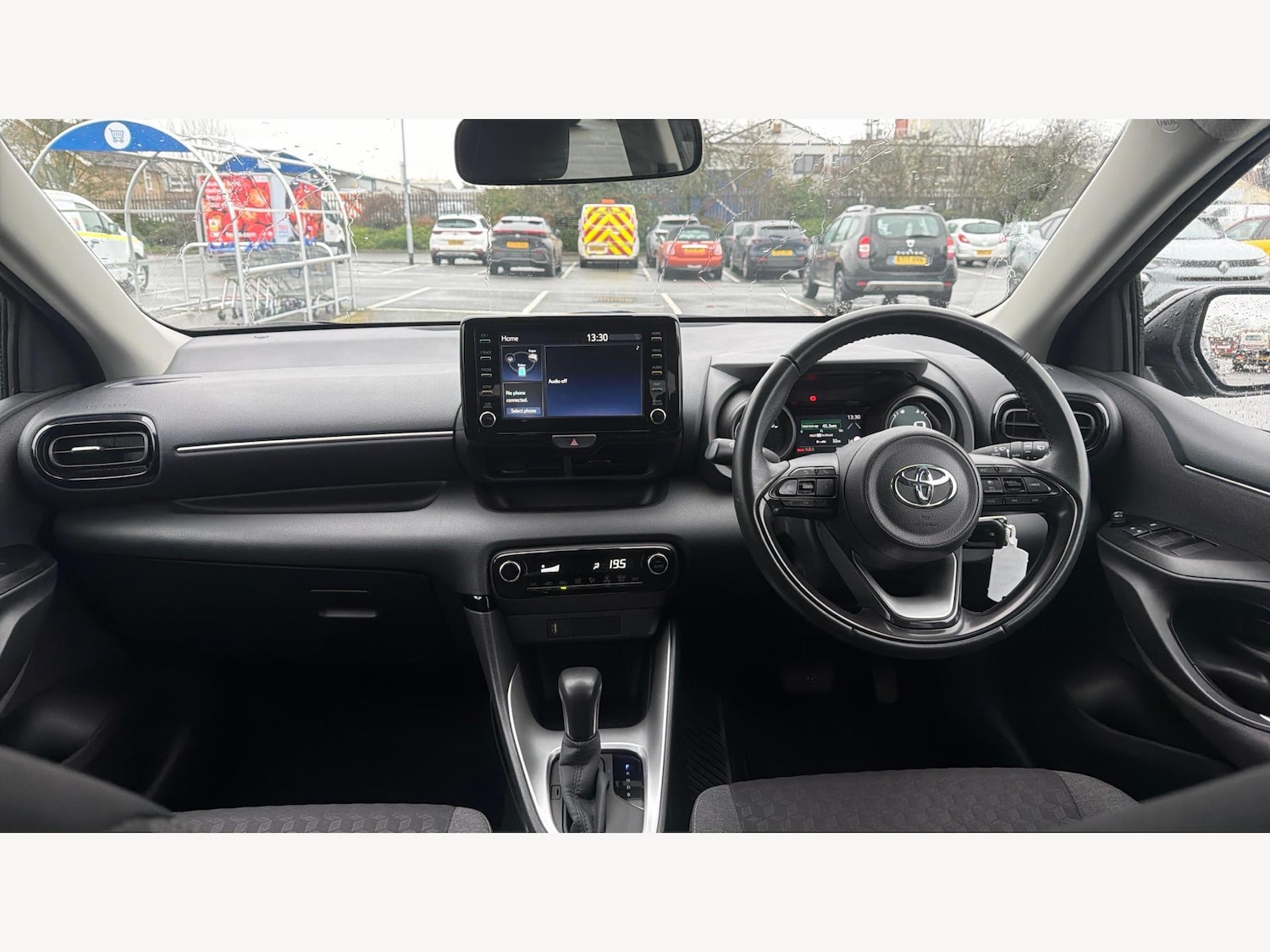 Used Toyota Yaris 2023 for sale - 77376253: Photo 7