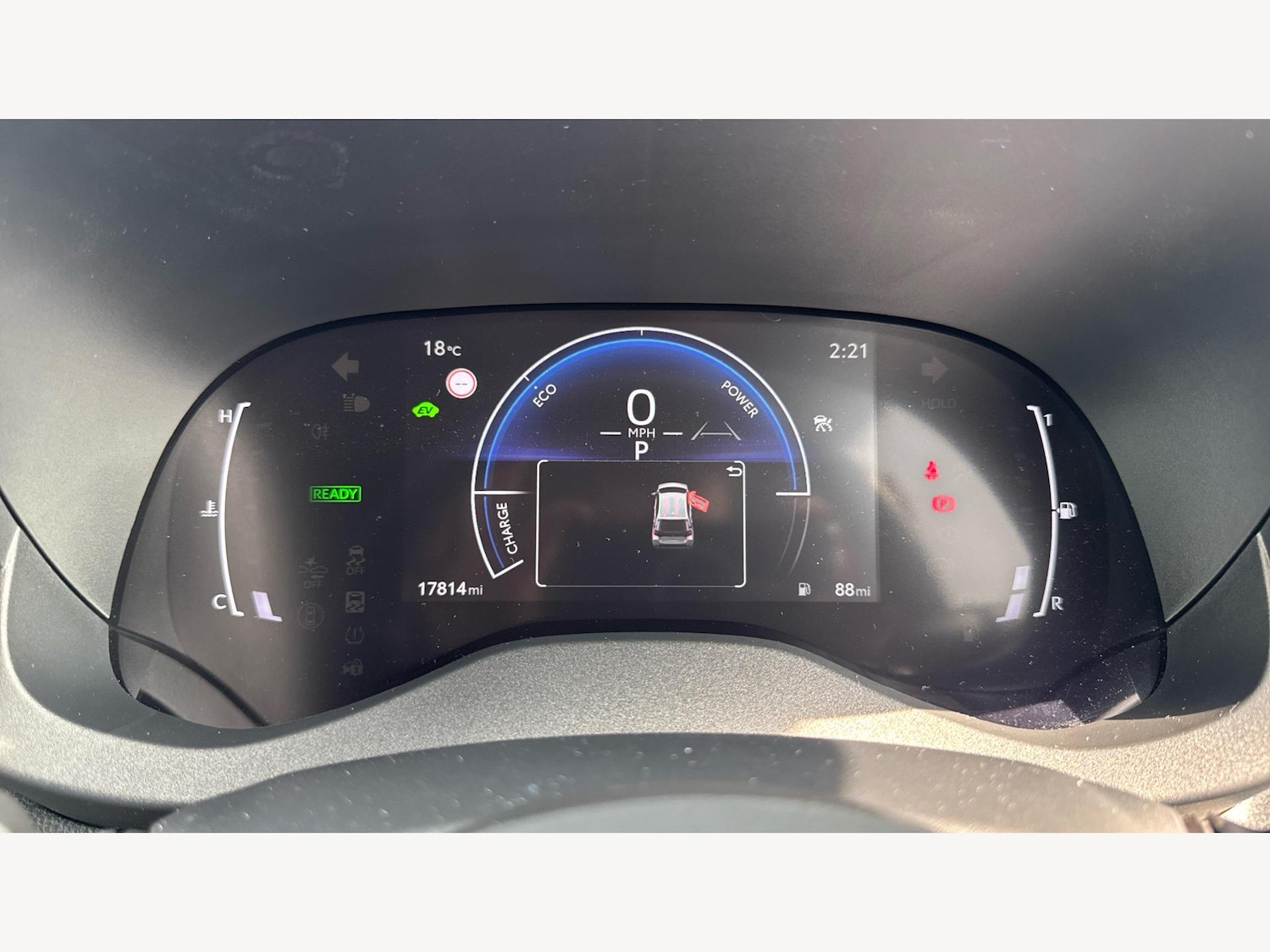 Used Toyota Yaris 2024 for sale - 76109170: Photo 11
