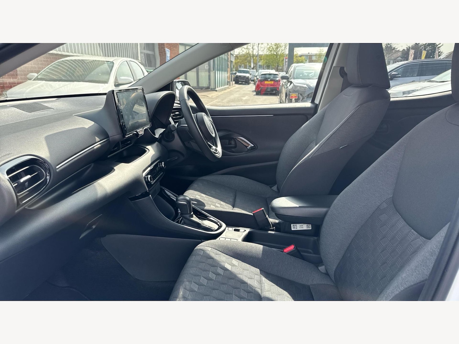 Used Toyota Yaris 2024 for sale - 76109170: Photo 12