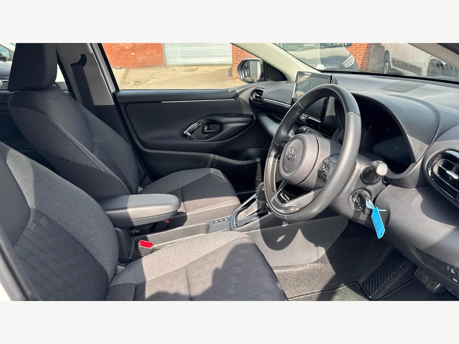 Used Toyota Yaris 2024 for sale - 76109170: Photo 13