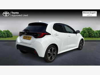 Used Toyota Yaris 2024 for sale - 76109170: Photo 2