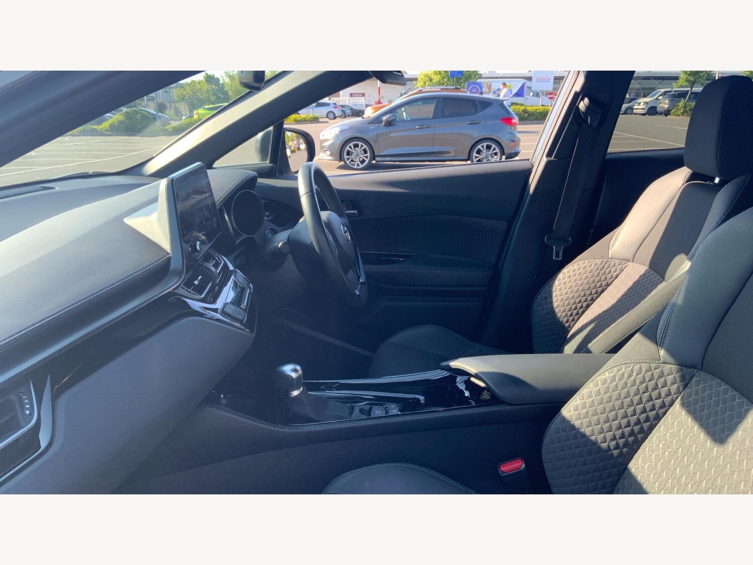 Used Toyota C-HR 2023 for sale - 76472398: Photo 12