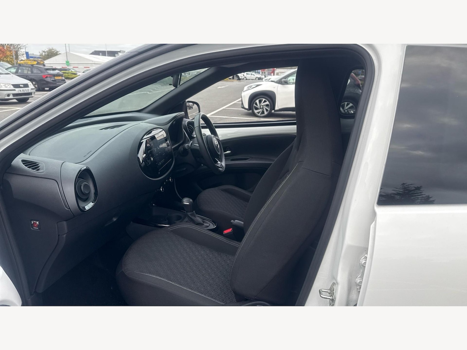 Used Toyota Aygo X 2024 for sale - 76348870: Photo 12