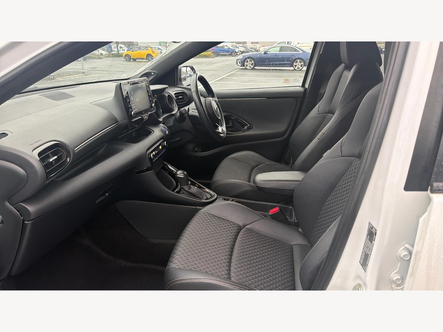 Used Toyota Yaris for sale - 77784554: Photo 12