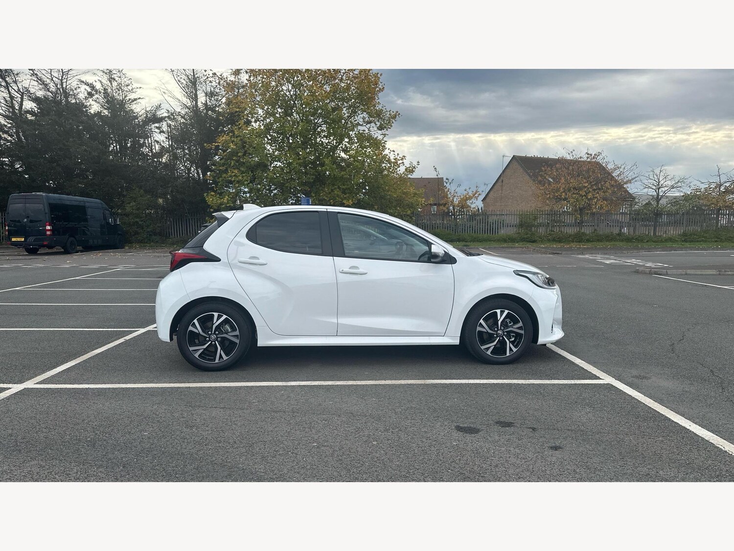 Used Toyota Yaris for sale - 76633939: Photo 18