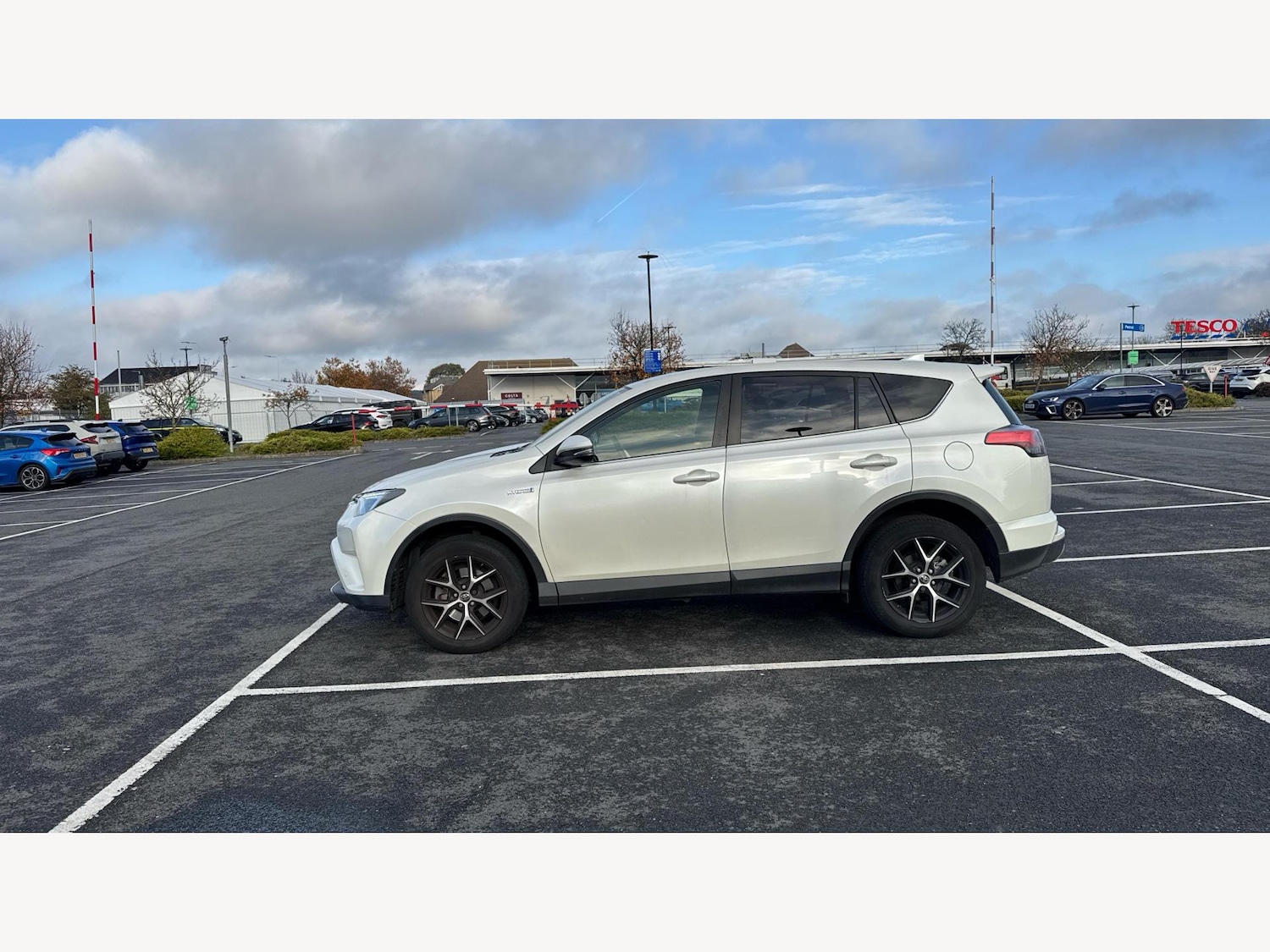Used Toyota RAV4 2017 for sale - 76633999: Photo 19