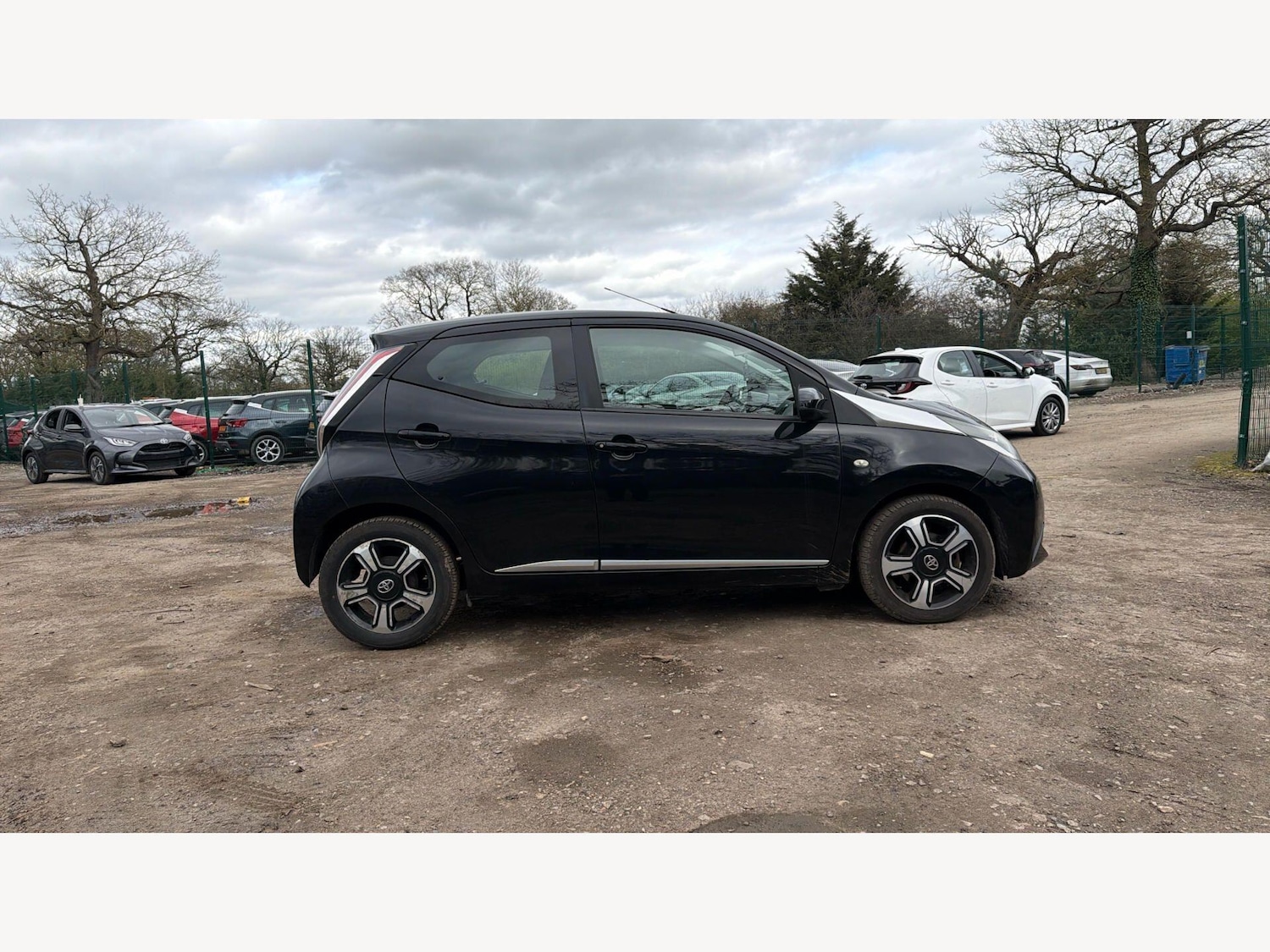 Used Toyota AYGO 2015 for sale - 78007231: Photo 18