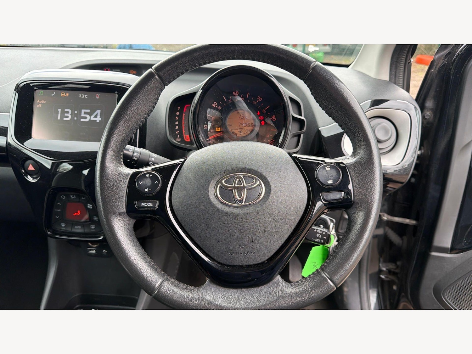 Used Toyota AYGO 2015 for sale - 78007231: Photo 8