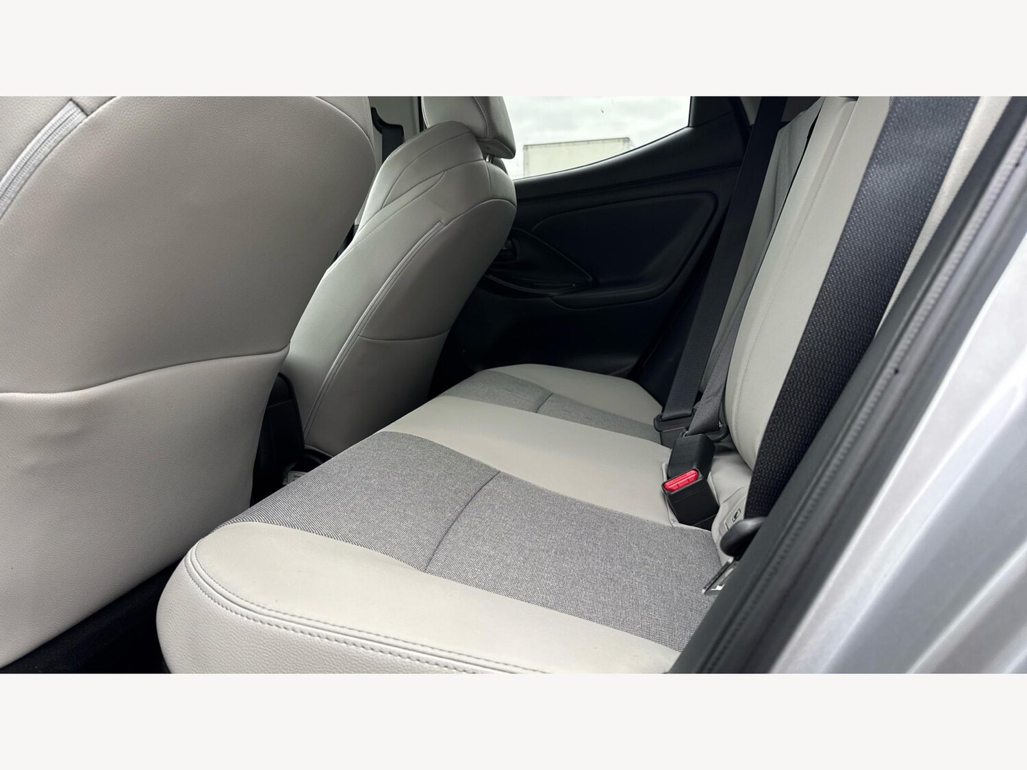 Used Toyota Yaris 2023 for sale - 76315084: Photo 15