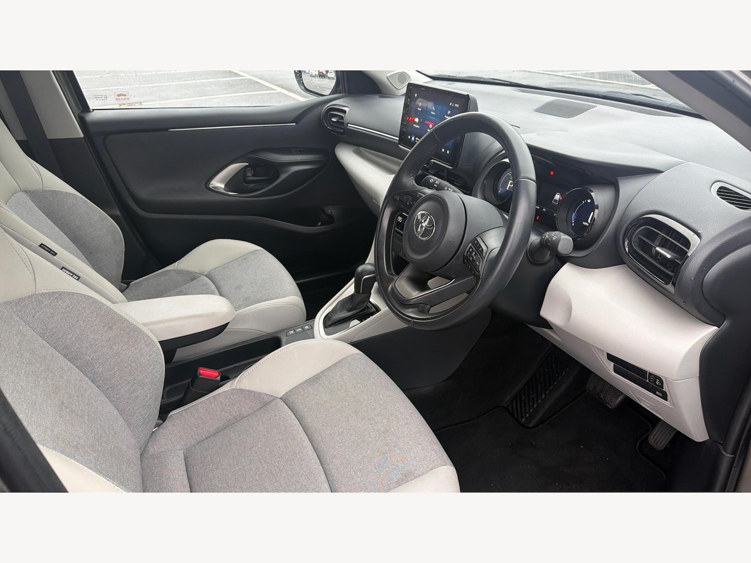 Used Toyota Yaris 2022 for sale - 77144110: Photo 13