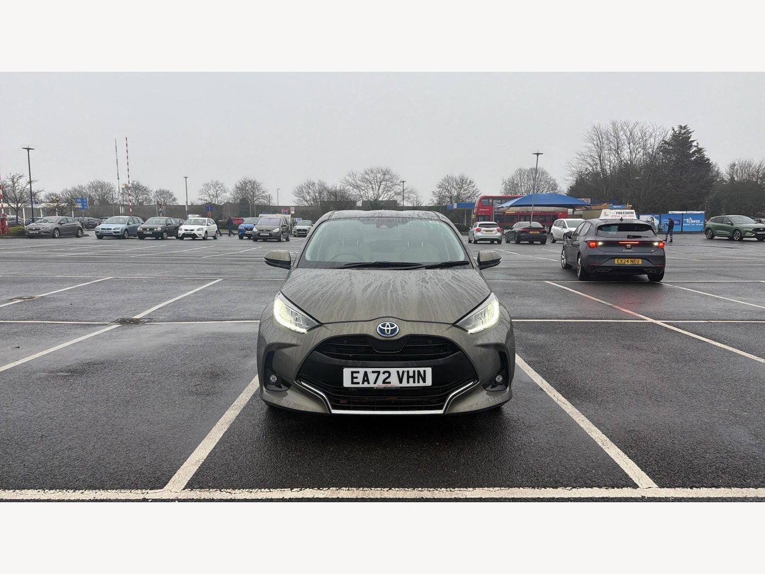 Used Toyota Yaris 2022 for sale - 77144110: Photo 17