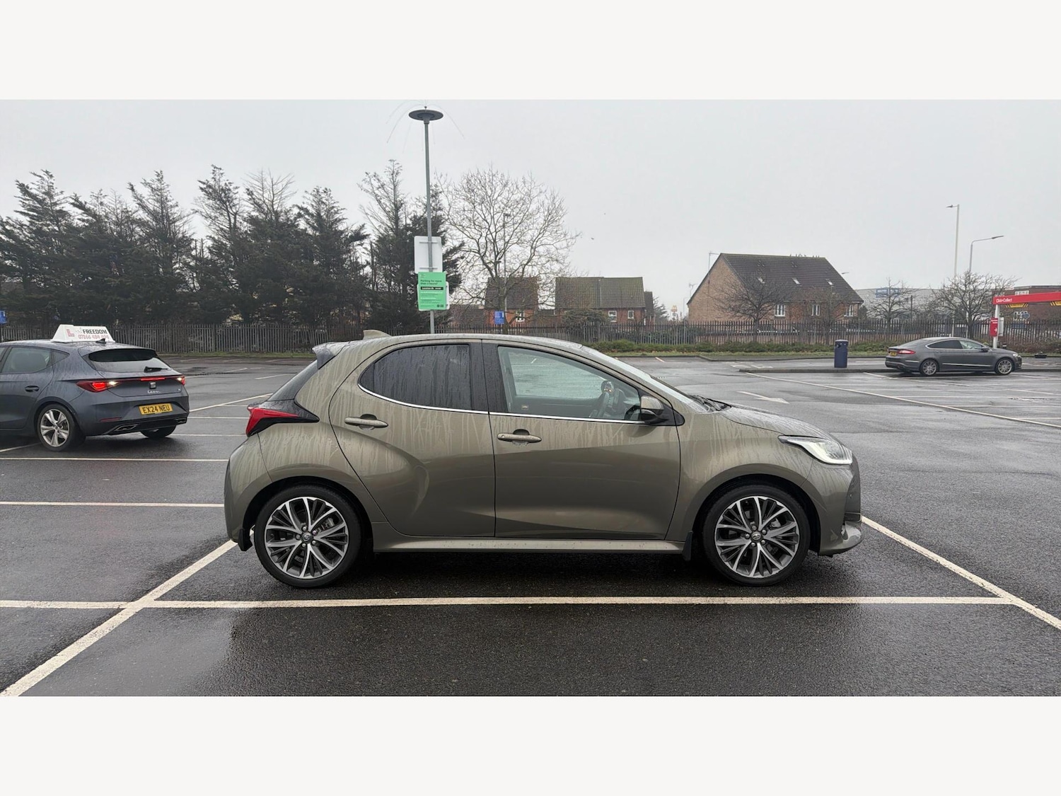 Used Toyota Yaris 2022 for sale - 77144110: Photo 18