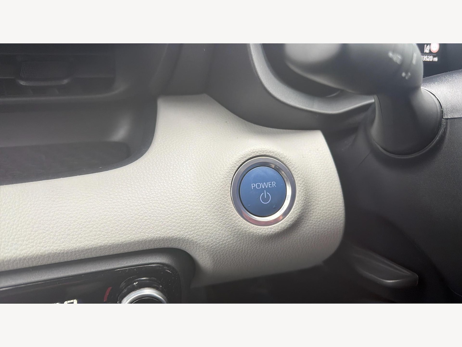 Used Toyota Yaris 2022 for sale - 77144110: Photo 24