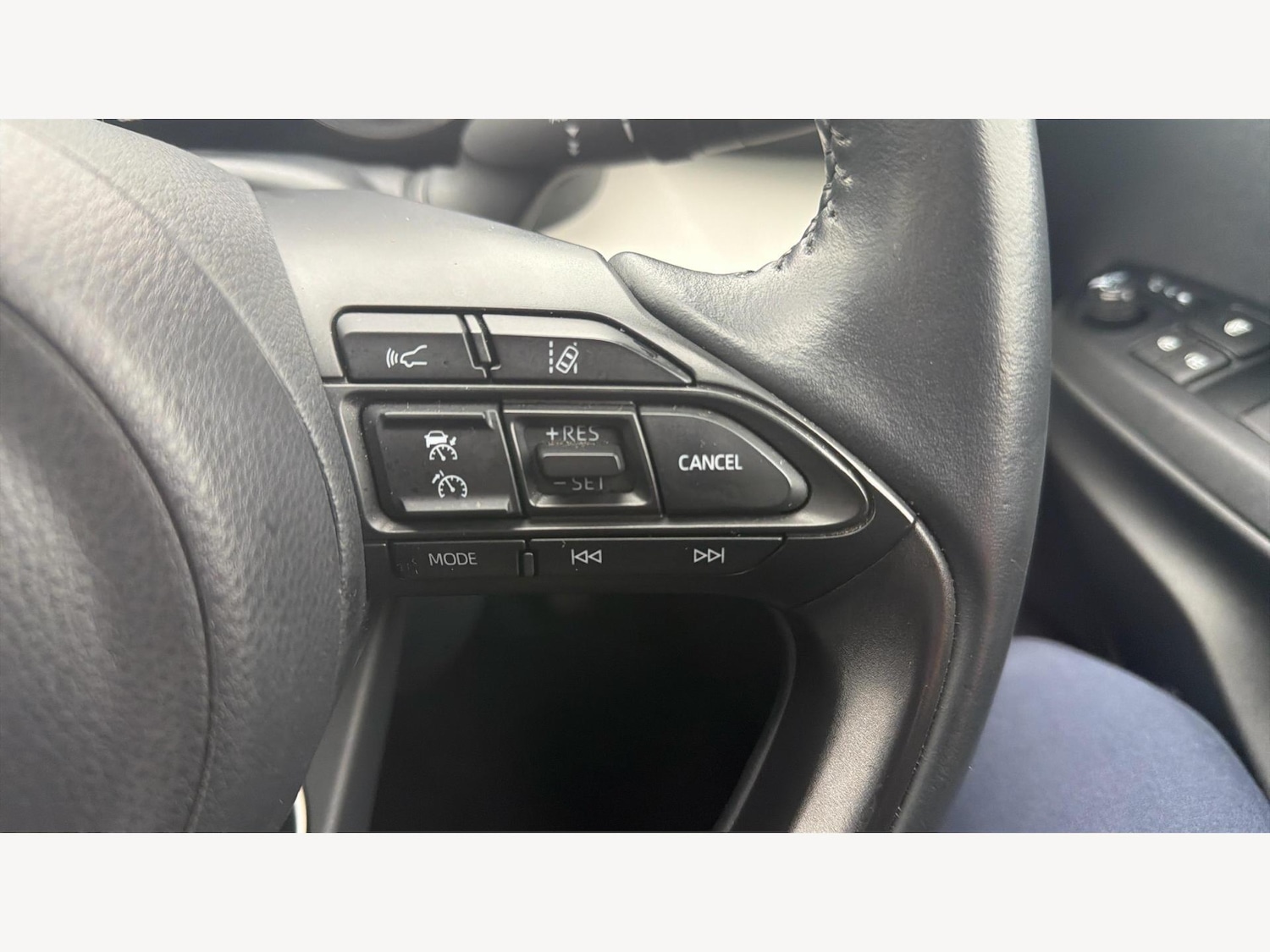 Used Toyota Yaris 2022 for sale - 77144110: Photo 25