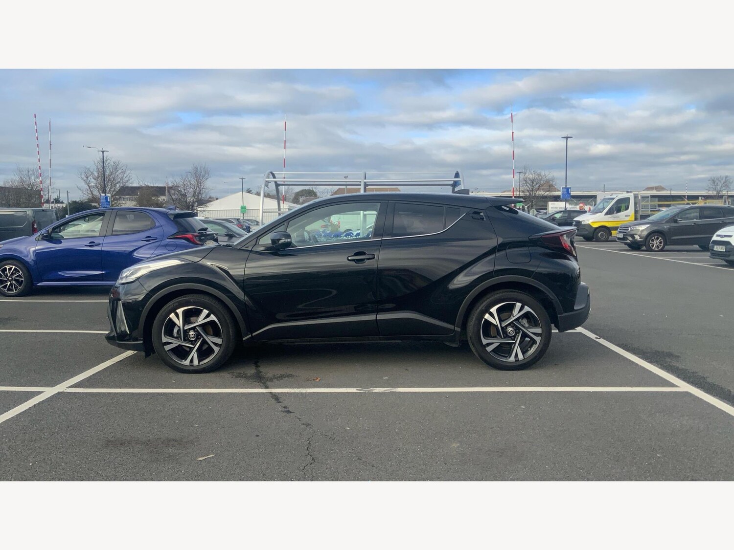 Used Toyota C-HR 2023 for sale - 76825010: Photo 19