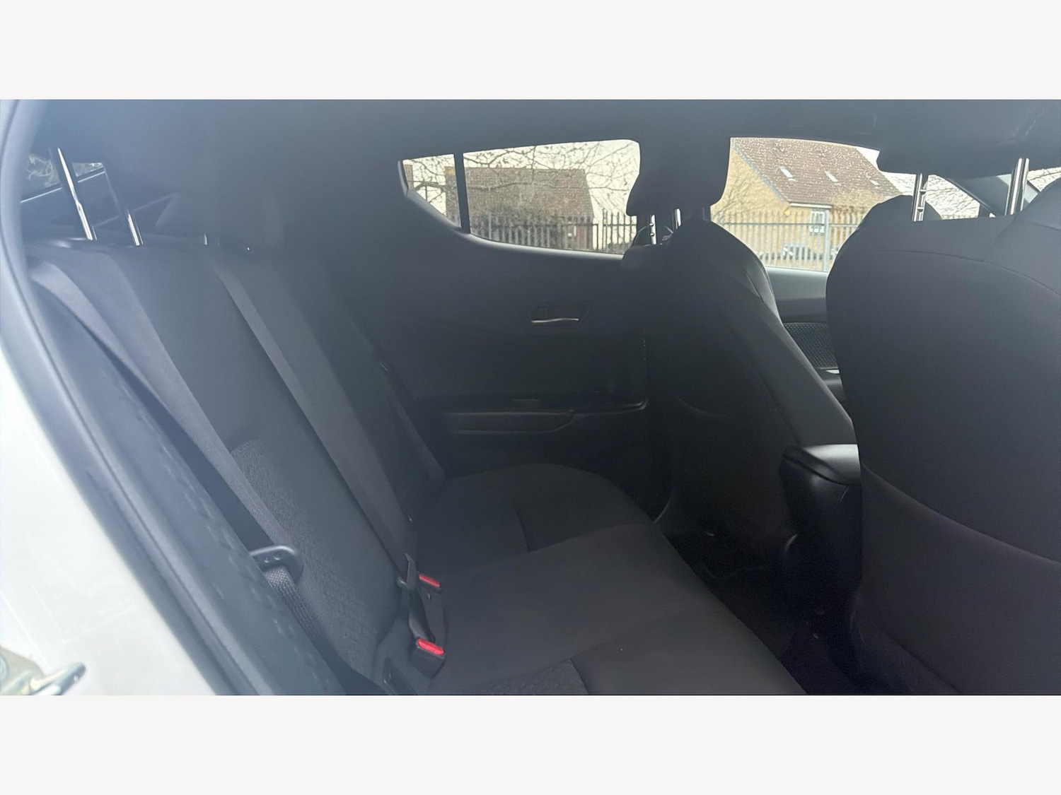 Used Toyota C-HR 2023 for sale - 76633630: Photo 14