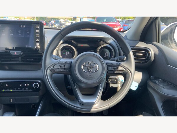 Used Toyota Yaris 2022 for sale - 74704653: Photo 10