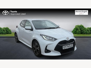 Used Toyota Yaris 2024 for sale - 79012322: Photo