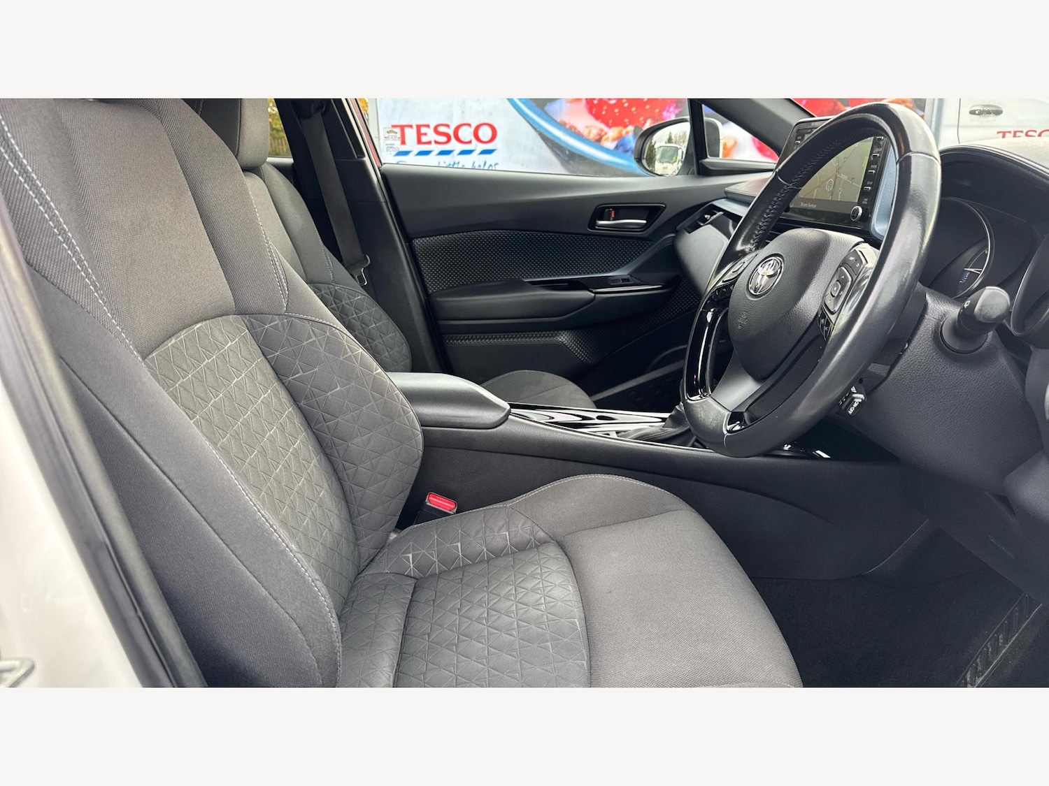 Used Toyota C-HR 2020 for sale - 76521935: Photo 13