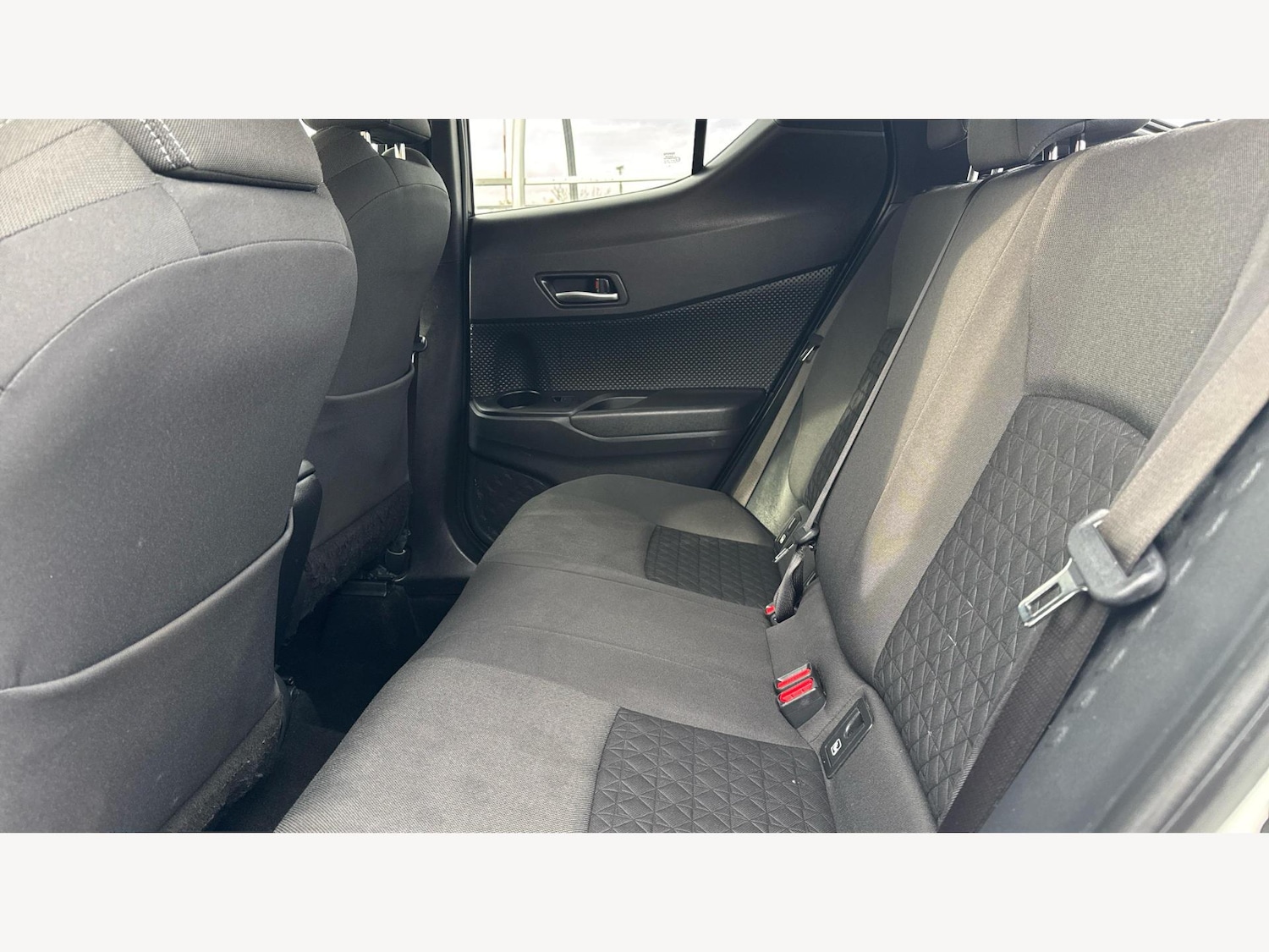 Used Toyota C-HR 2020 for sale - 76521935: Photo 15