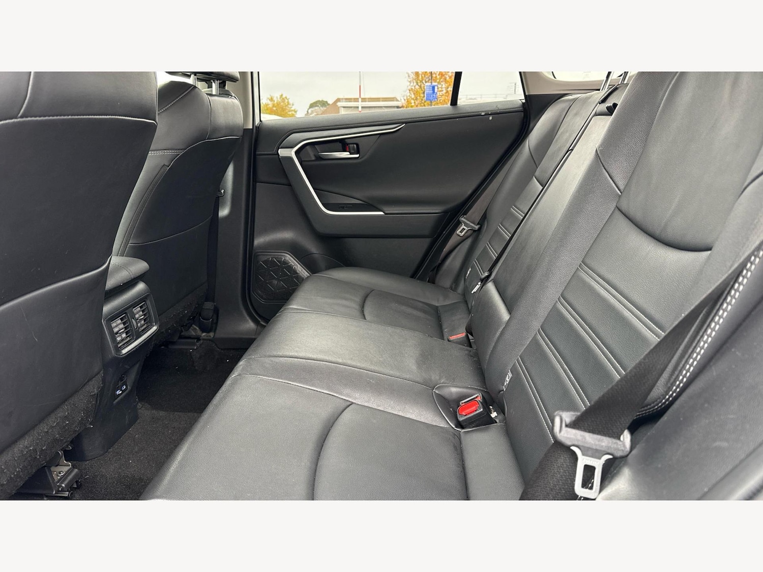 Used Toyota RAV4 2022 for sale - 76389275: Photo 15