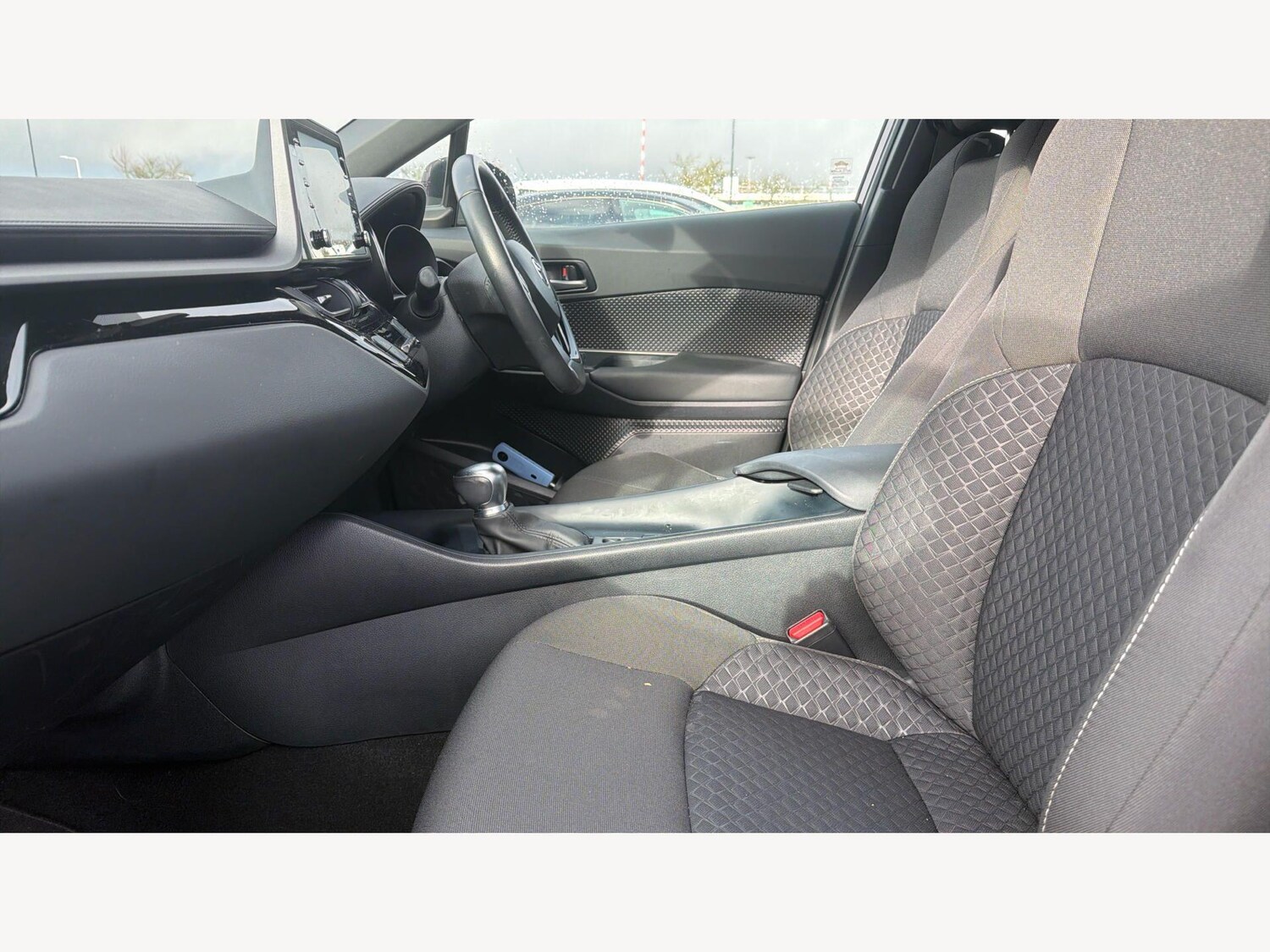 Used Toyota C-HR for sale - 77940394: Photo 12