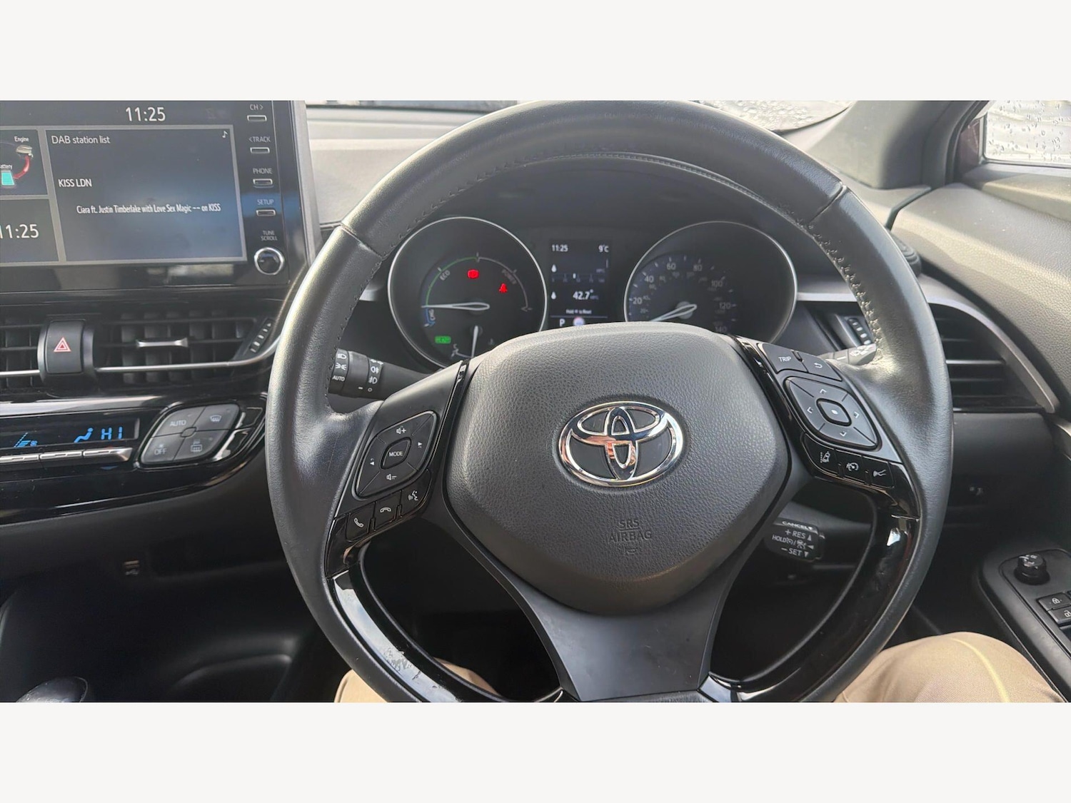Used Toyota C-HR for sale - 77940394: Photo 8