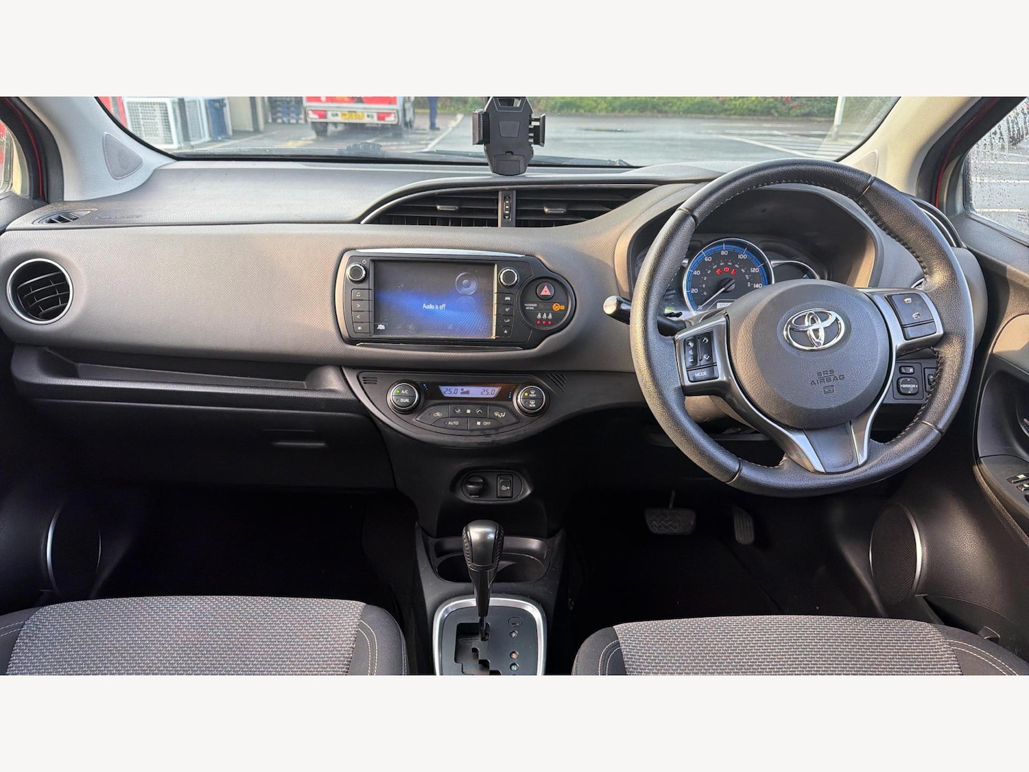 Used Toyota Yaris 2014 for sale - 77175228: Photo 7