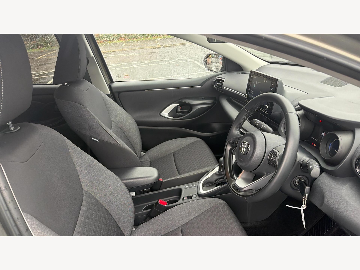 Used Toyota Yaris for sale - 77190976: Photo 13