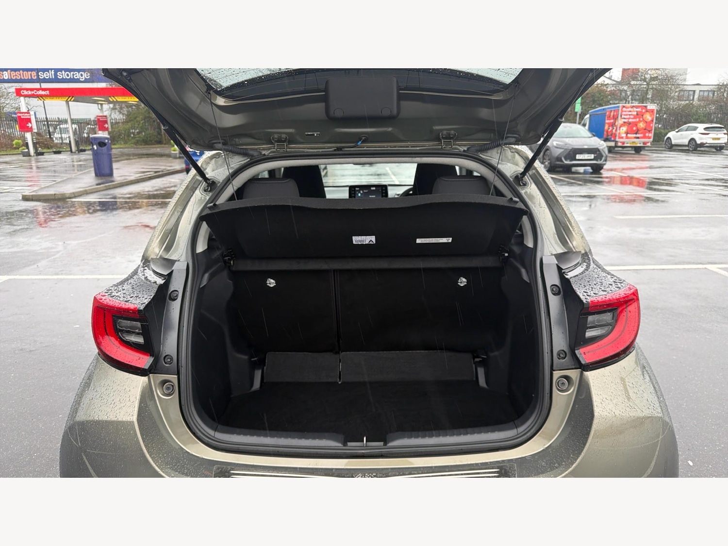 Used Toyota Yaris for sale - 77190976: Photo 16