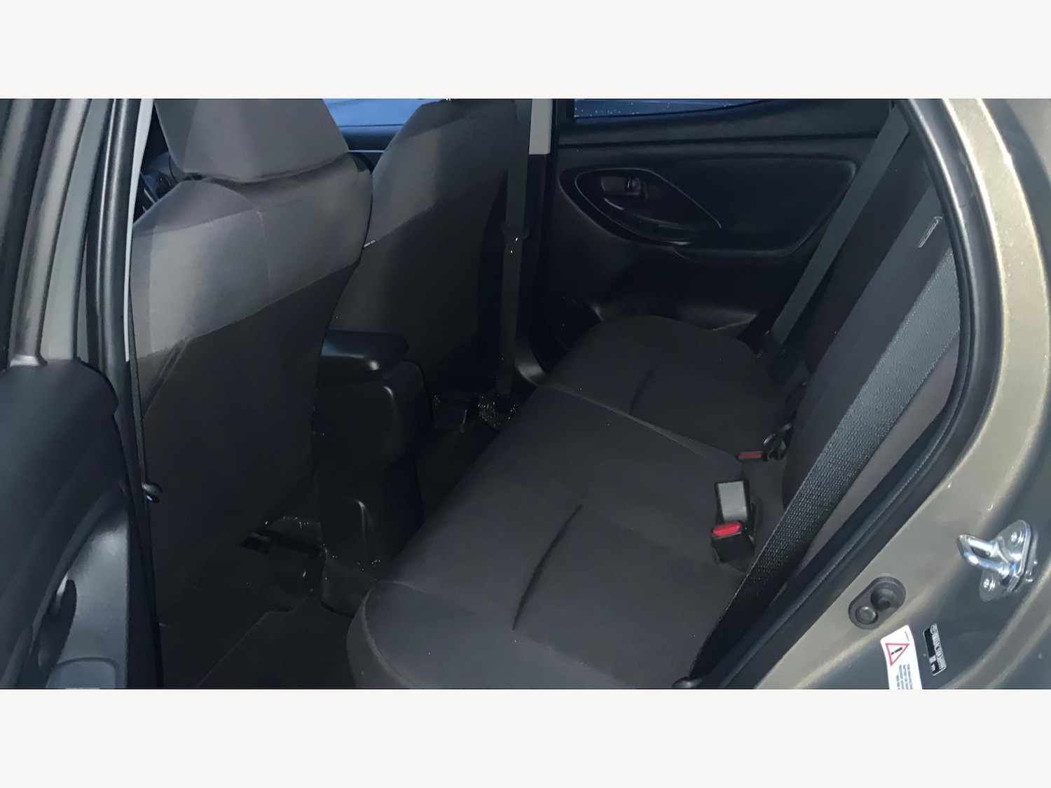 Used Toyota Yaris 2024 for sale - 77351354: Photo 15