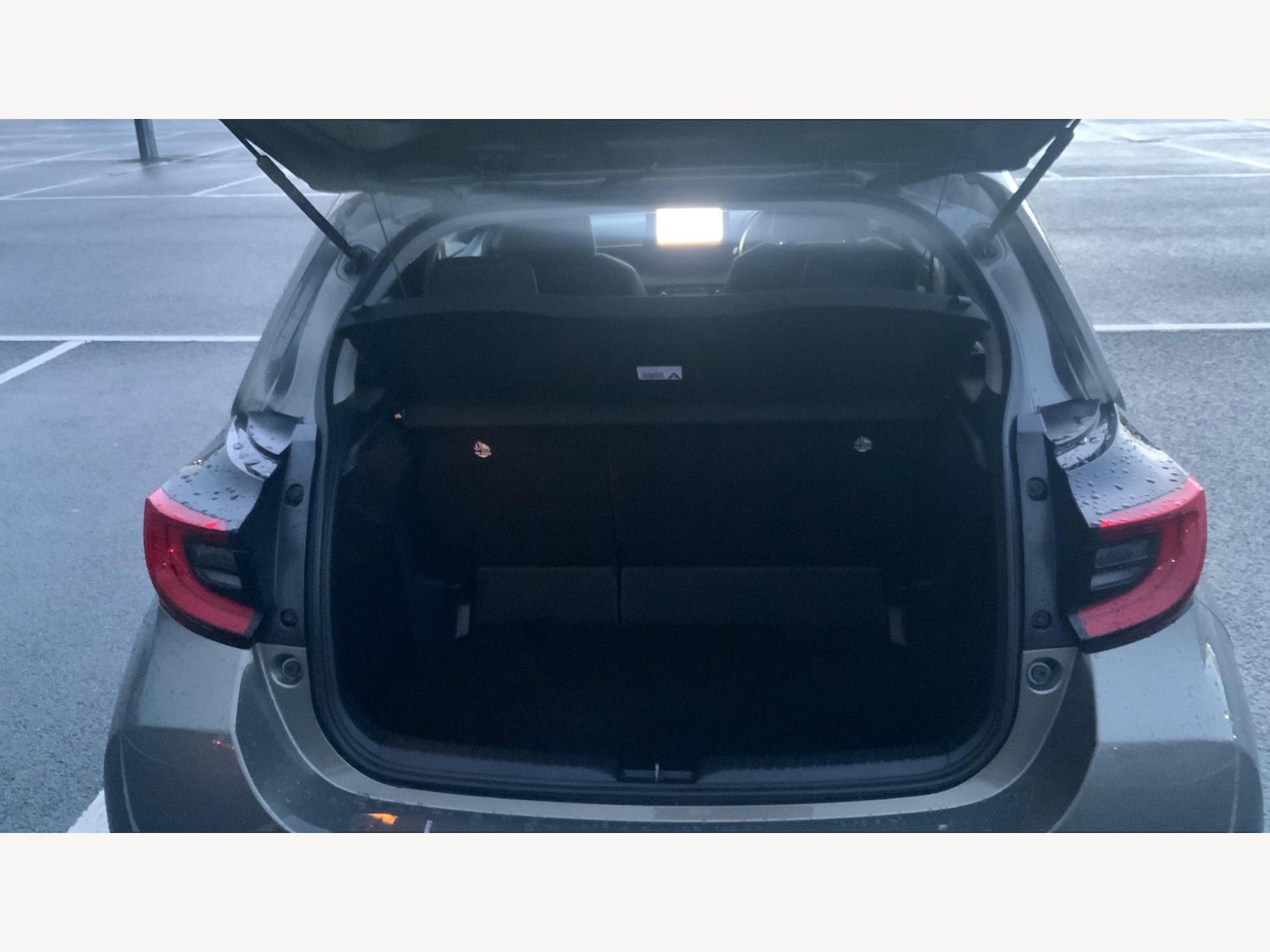 Used Toyota Yaris 2024 for sale - 77351354: Photo 16